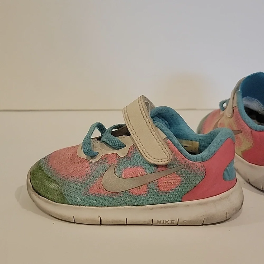 Nike free size 7c rainbow UK 6.5 girls sneakers shoe nike girls